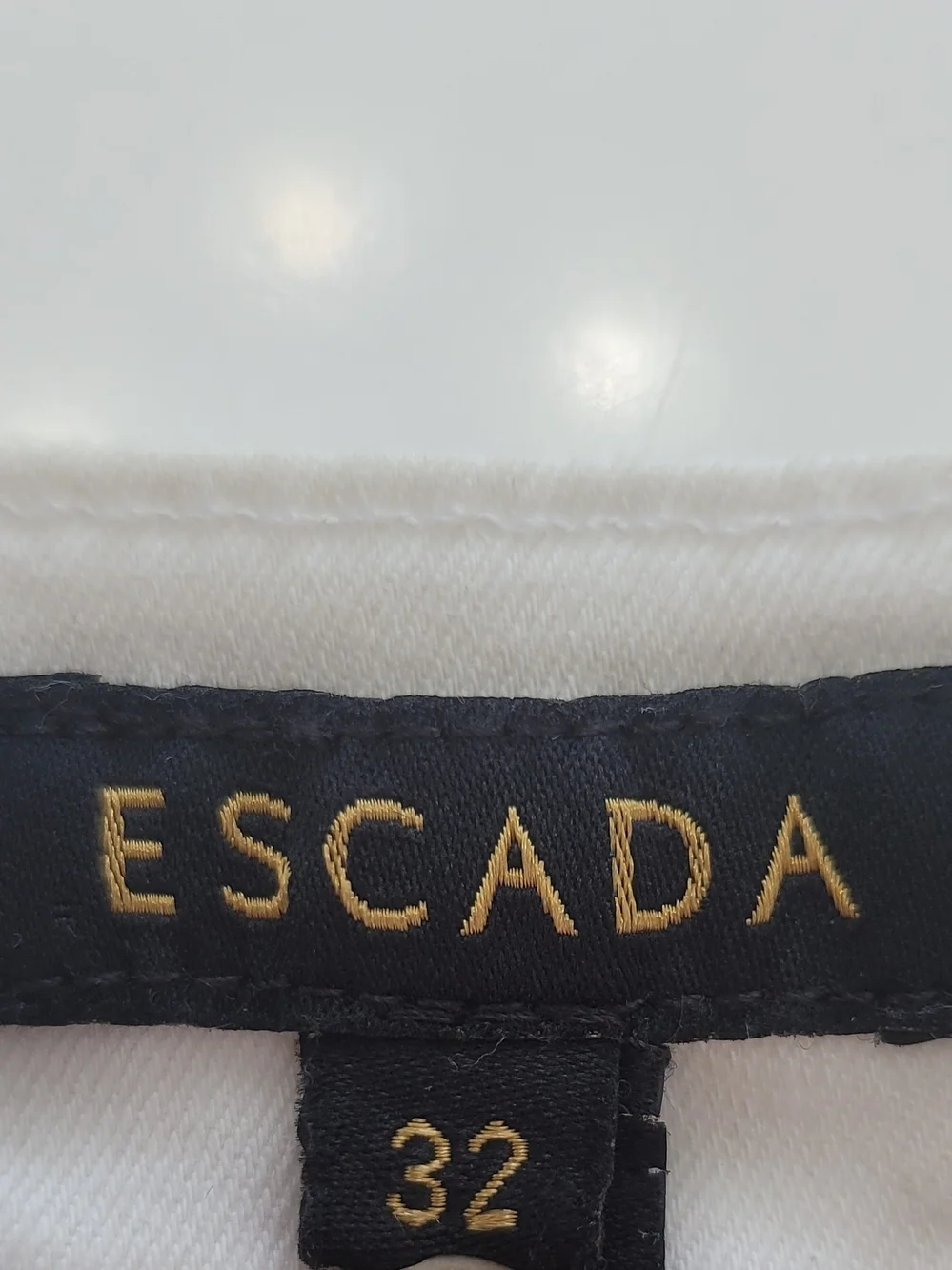Escada Women's White Slim Jeans Size 32